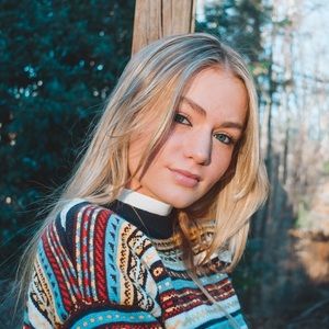 Meet your Posher, Madelyn